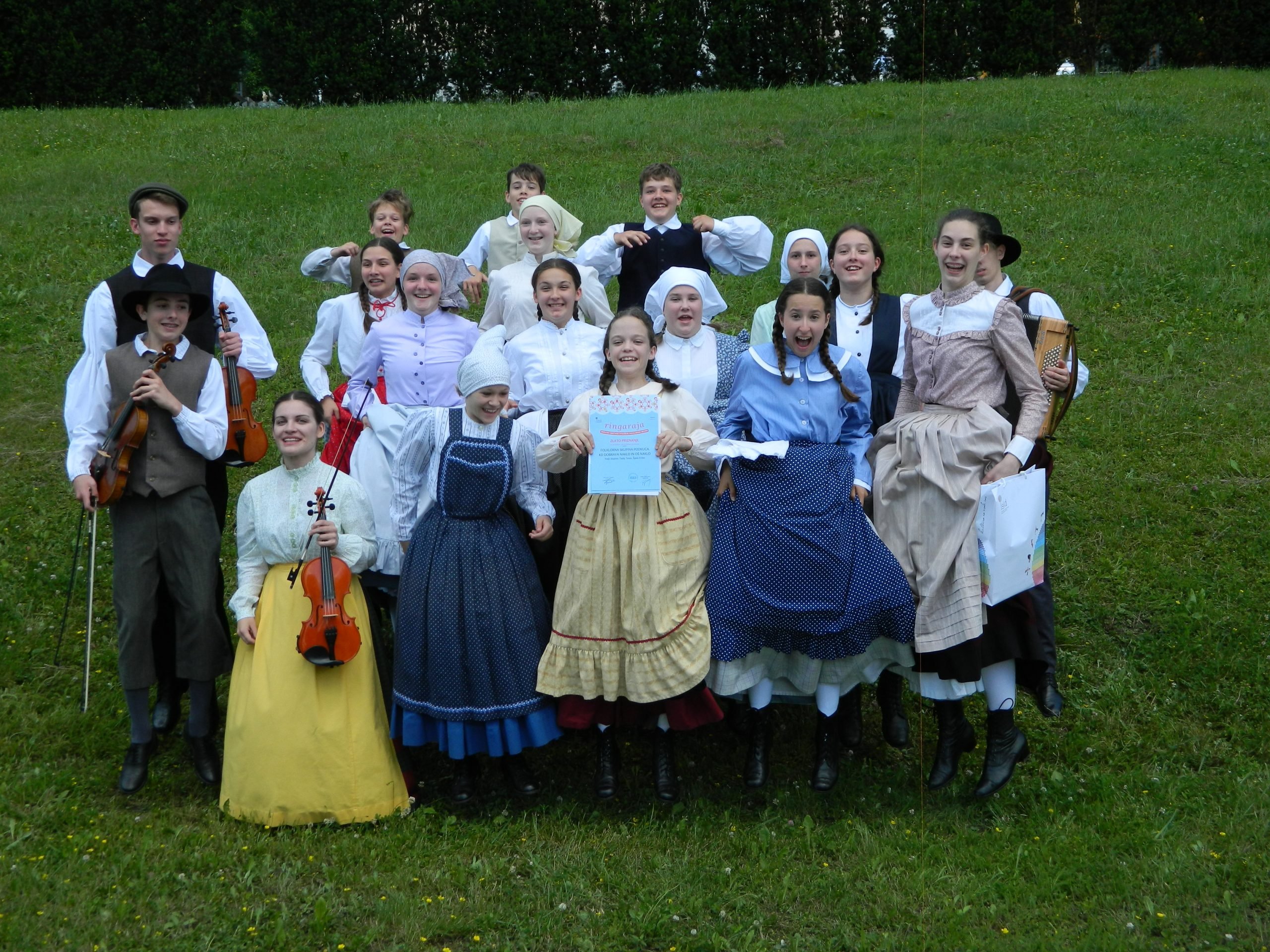 Folklore group Naklo (donation)